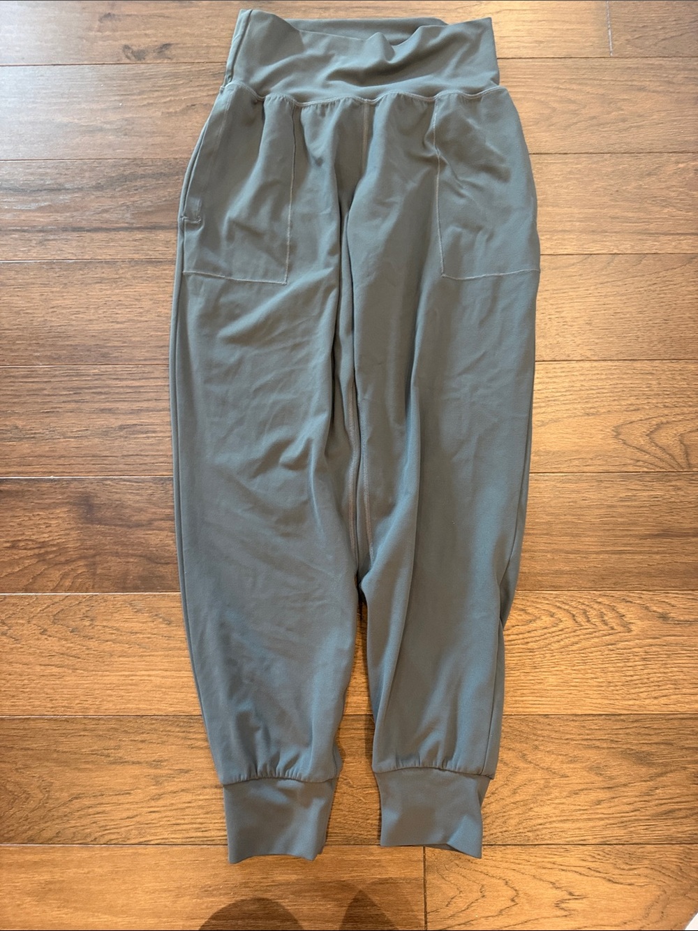 Athleta Gray Salutation High-Waist Jogger Pants Size Small